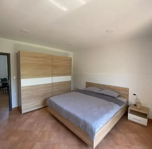 Apartma Na Vinski Kmetiji דירה קופר